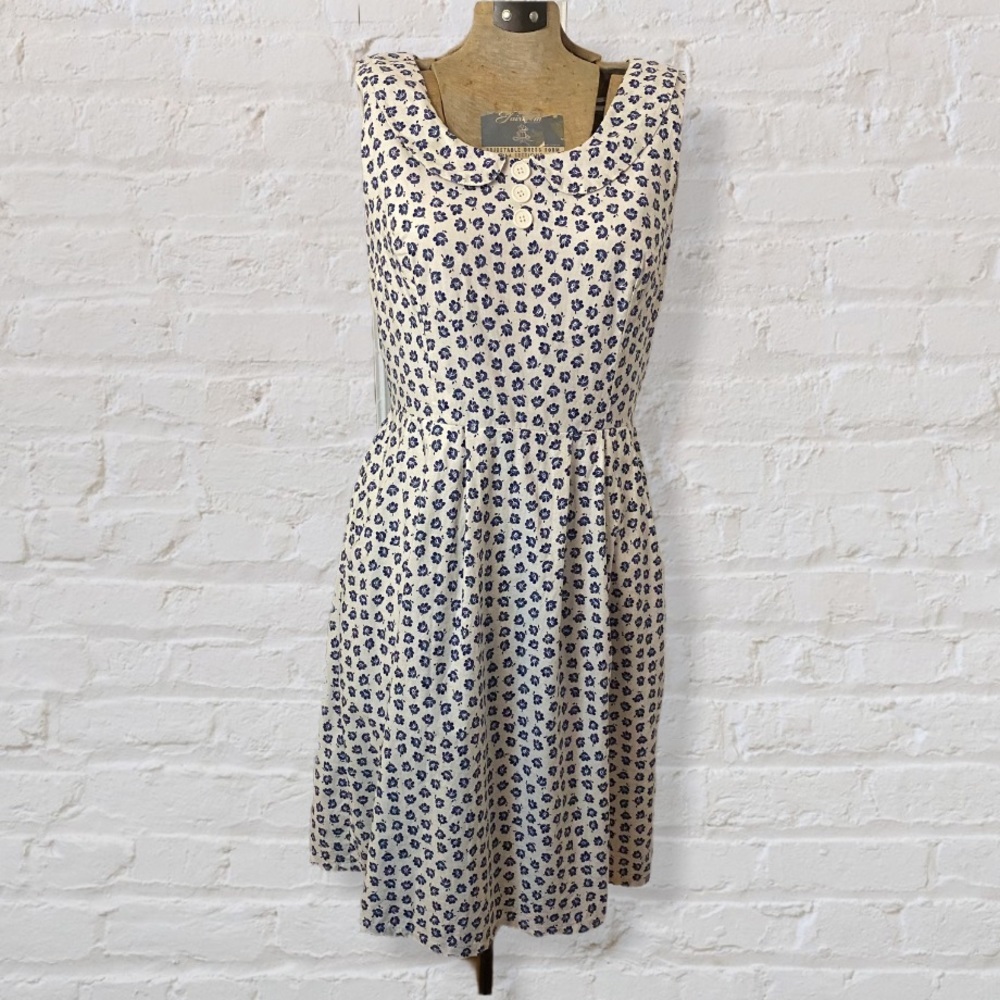 Birds of North America Cream Blue Floral Collared Sleeveless Above Knee Dress